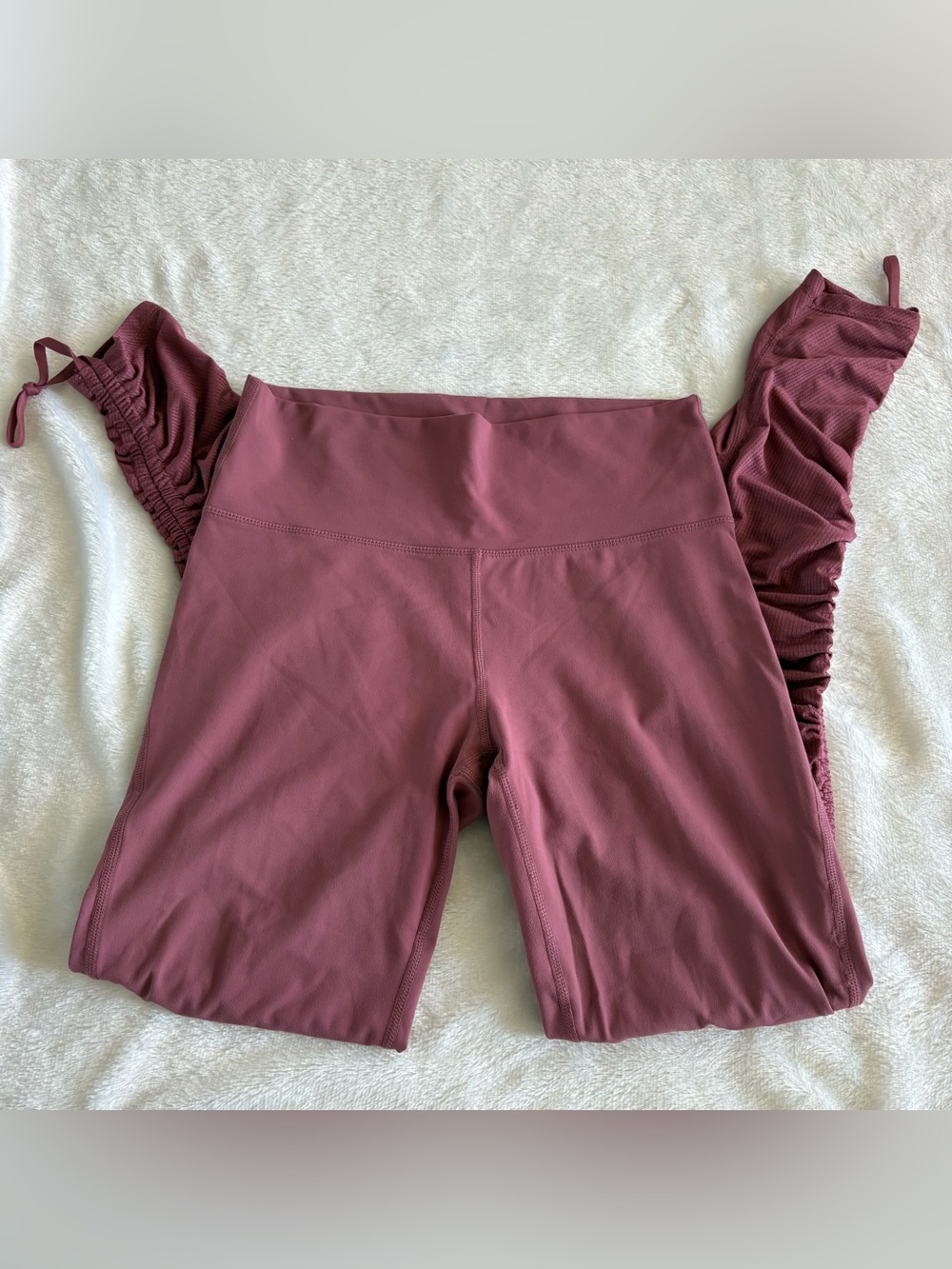 Fabletics dusty rose athletic set - Picture 6 of 7